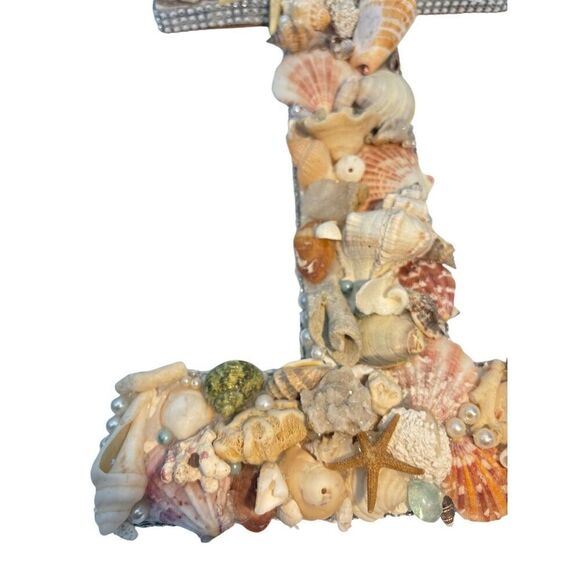 Handmade seashell letter I with a shell planter - Picture 11 of 13